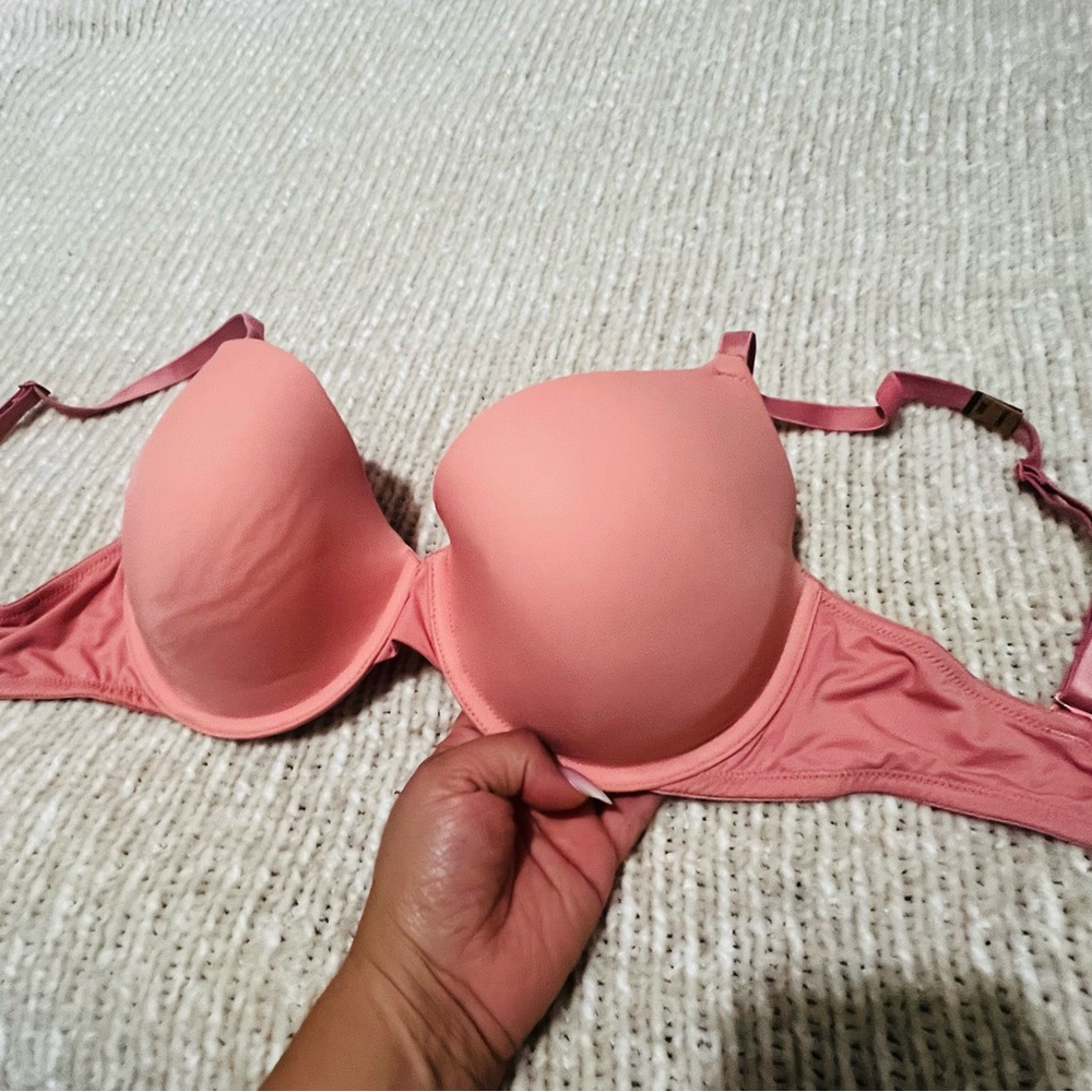 New Victoria Secret “Pink” Bra
